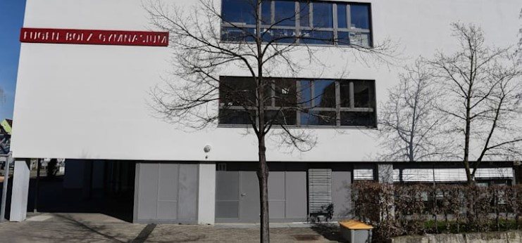 Schüler bemalen Wände mit Farbe, die sich nicht entfernen lässt – Jahrgang bittet um Spenden